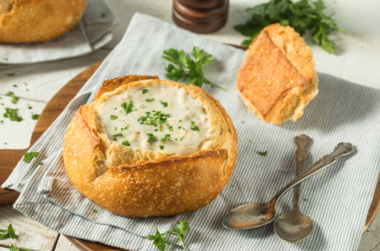 Pãozinho deixou de ser acompanhamento pra virar a estrela de receitas